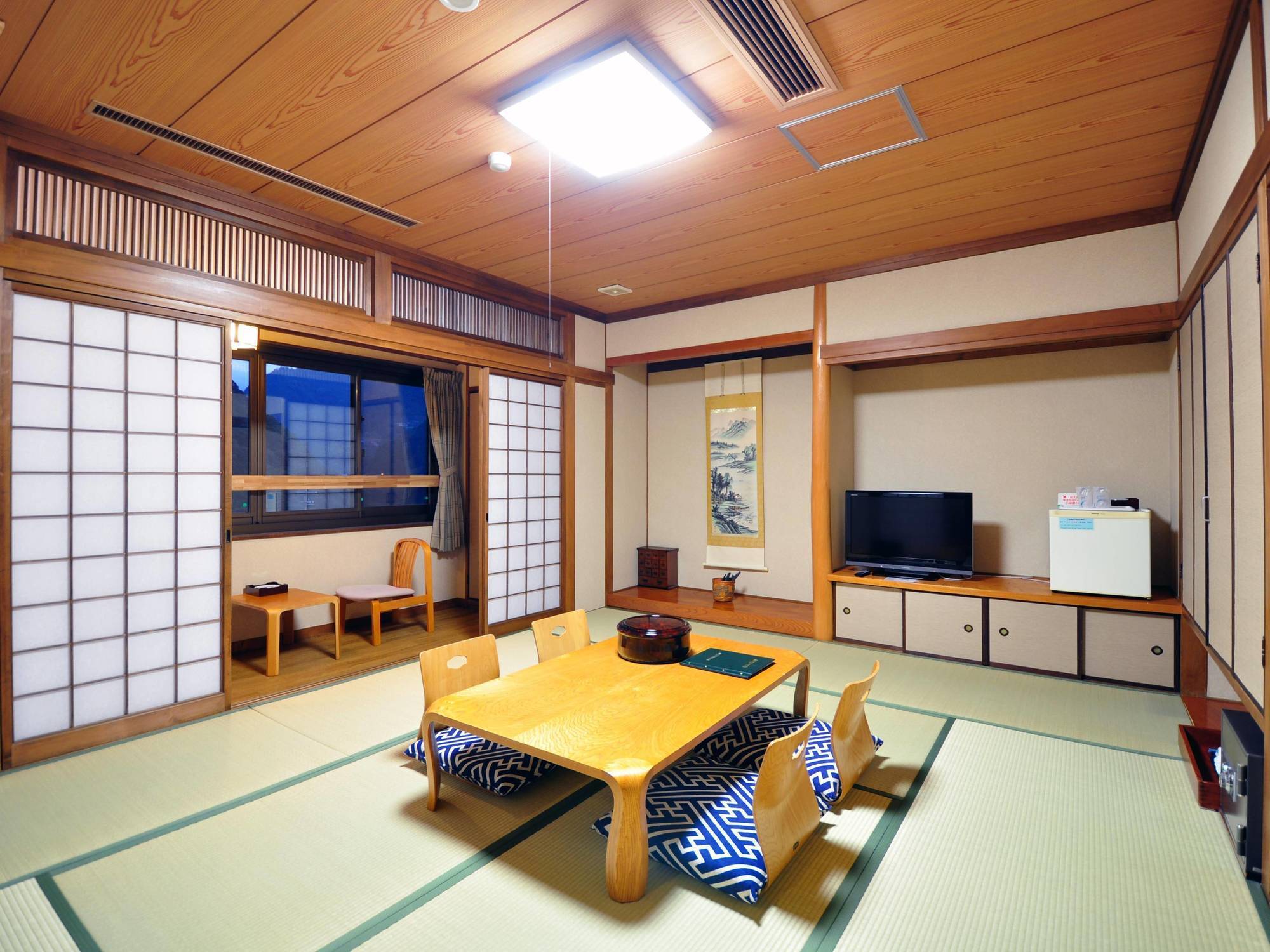 Obokekyo Mannaka Miyoshi (Tokushima) Exterior foto